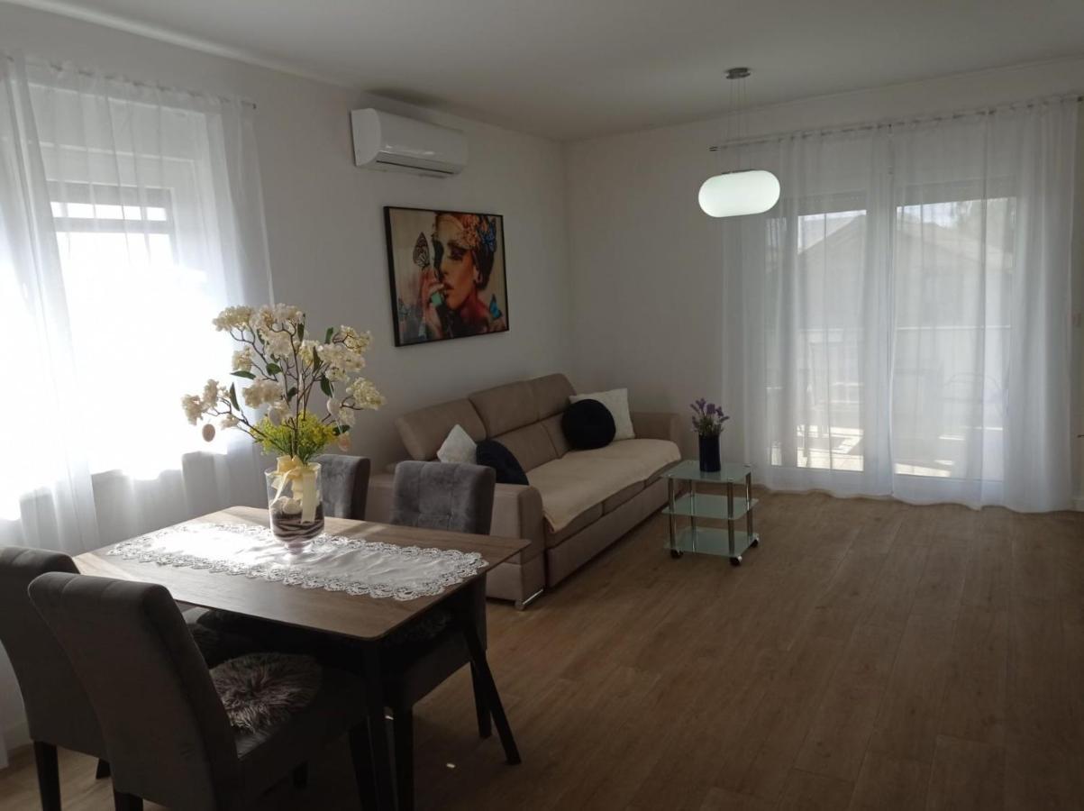 Apartman Franc S Vir Exterior foto